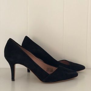 Madewell black suede pointed-toe pumps